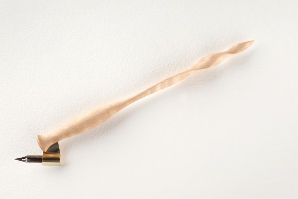 Hand carved pen holder made of curly maple wood